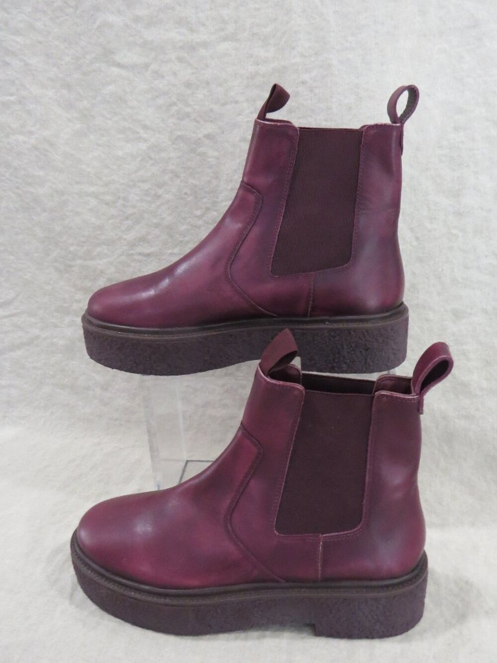 Free People Oxblood Leather Chelsea Boots, Gum Soles SIZE 38.5 (7.5/8)